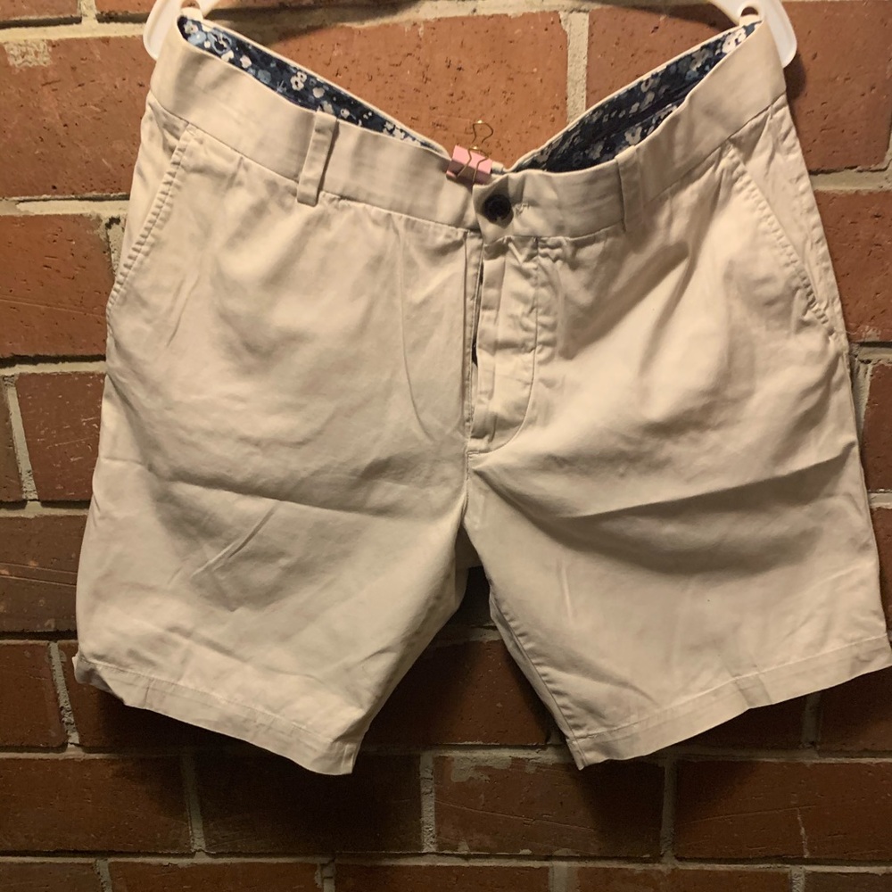 H&M chino shorts light beige sz 36R - Picture 1 of 3
